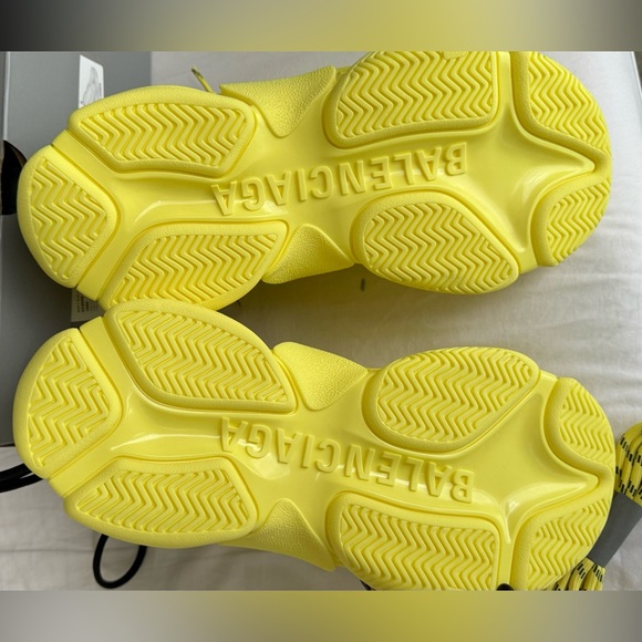 Balenciaga tripe s sneaker in yellow new in box size 40/ 9.5 - Picture 4 of 6